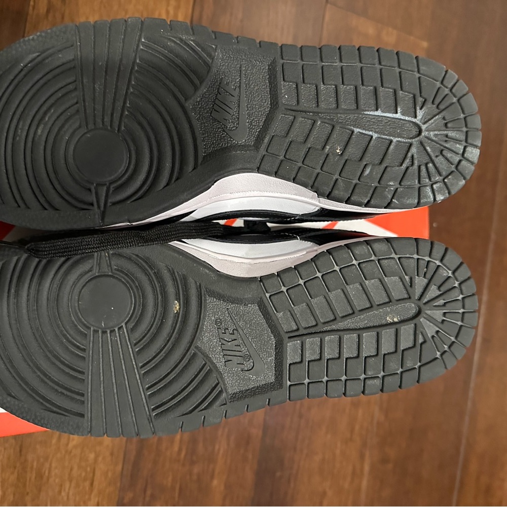 Excellent Condition Nike Panda Dunks - Picture 5 of 5